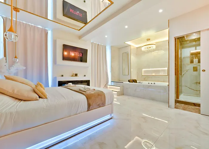 Welcome To Luxury Dream